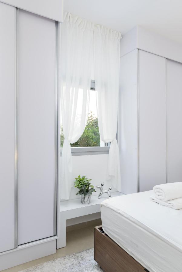 תל אביב Quiet Hideaway & Terrace Near Beach By Feelhome מראה חיצוני תמונה