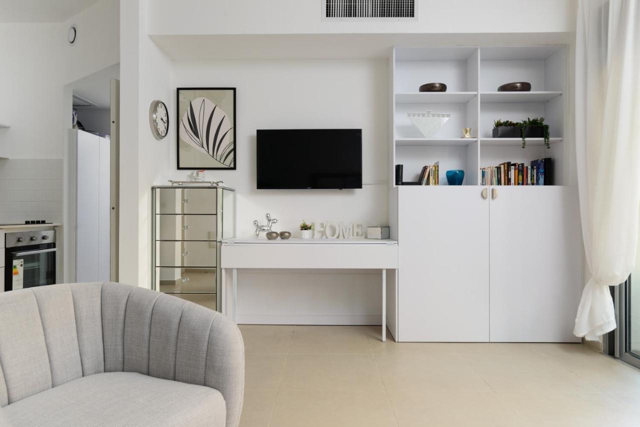 תל אביב Quiet Hideaway & Terrace Near Beach By Feelhome מראה חיצוני תמונה