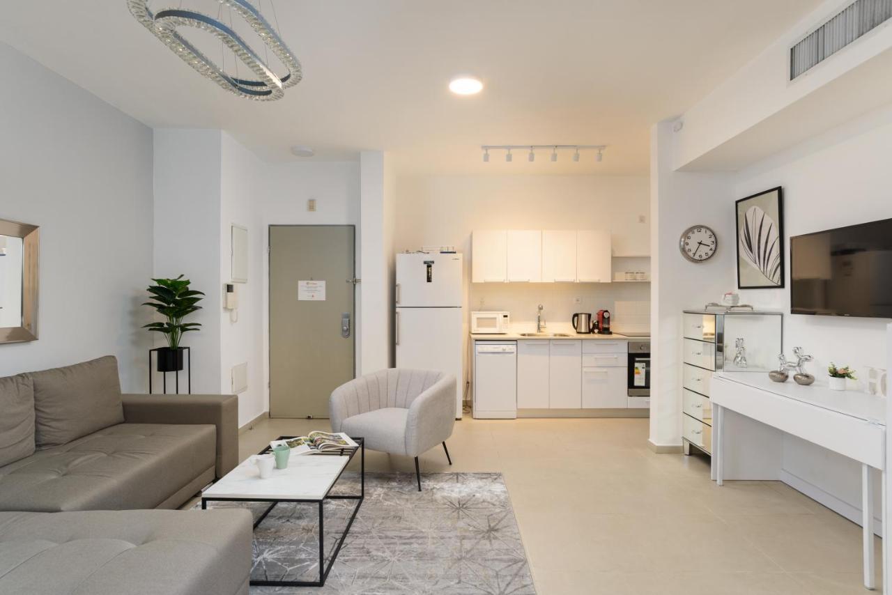 תל אביב Quiet Hideaway & Terrace Near Beach By Feelhome מראה חיצוני תמונה